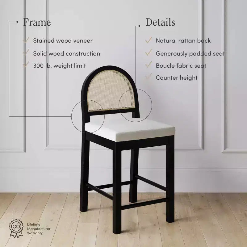 Tabouret de bar à hauteur de comptoir, dossier en rotin incurvé, assise en bouclette crème, pieds en bois d'hévéa noir, 61 cm