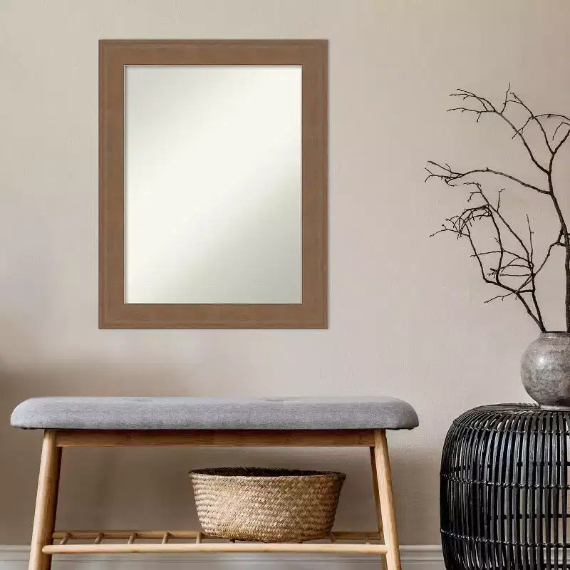 Miroir mural de salle de bain sans biseau, cadre aspect bois brun moyen, 22,5" x 28,5"